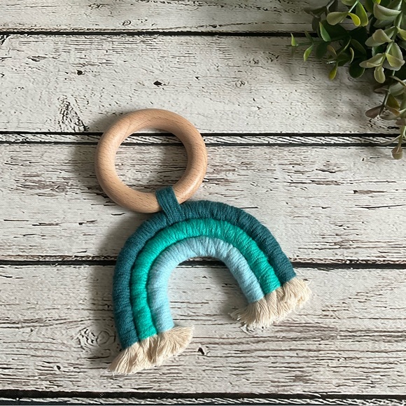 4/$20!! Boutique Baby Rainbow Macrame Baby Teether Wooden Toy - Picture 3 of 9